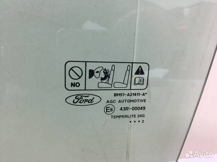 Стекло двери передней левой Ford Focus 3 2011