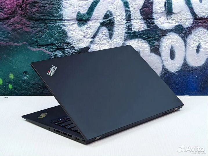 Lenovo ThinkPad X1 Carbon gen 5 16gb2K wqhd 256gb