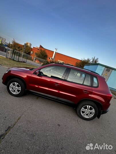 Volkswagen Tiguan 2.0 AT, 2012, 117 000 км