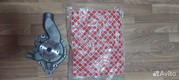 Водяная помпа MAN