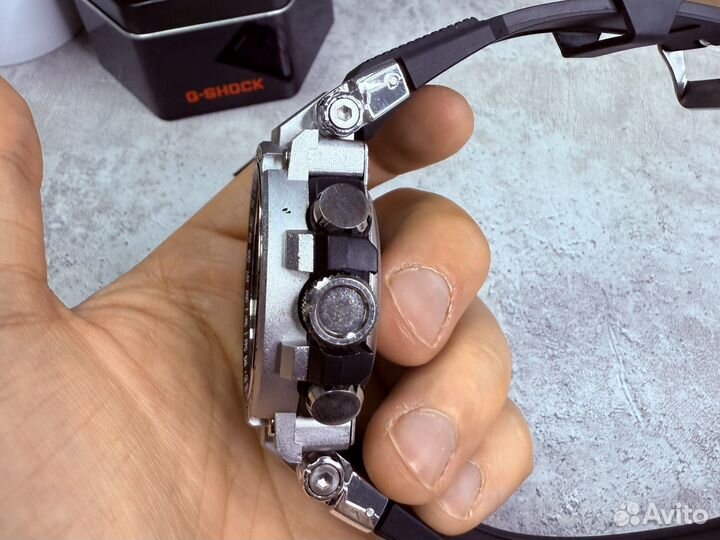 Часы Casio G-Shock MTG / серебро