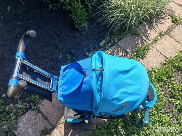 Детский трехколесный велосипед с ручкой