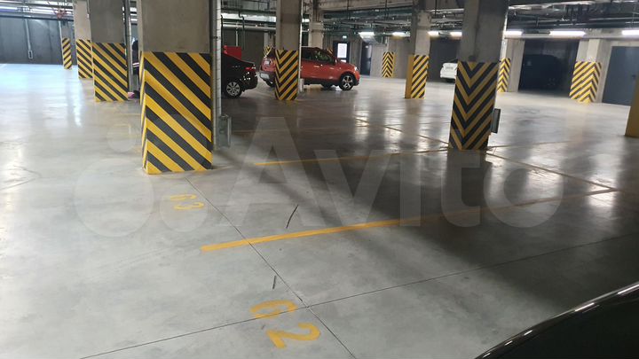 Машиноместо, 13 м²