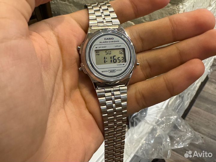 Casio круглый циферблат