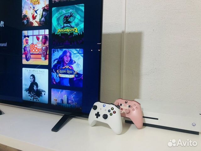 Игровая приставка Xbox one S 512gb + 2 геймпада
