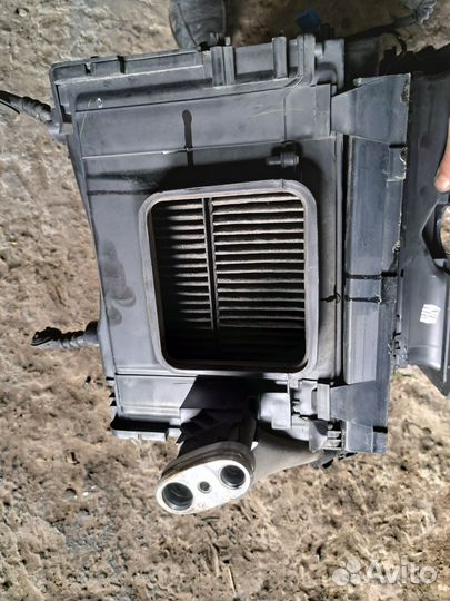 Корпус печки в сборе с радиатором Audi A6 C6