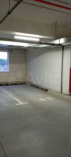 Машиноместо, 14 м²