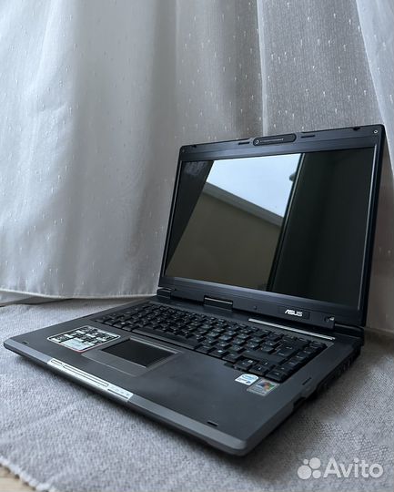 Ноутбук asus