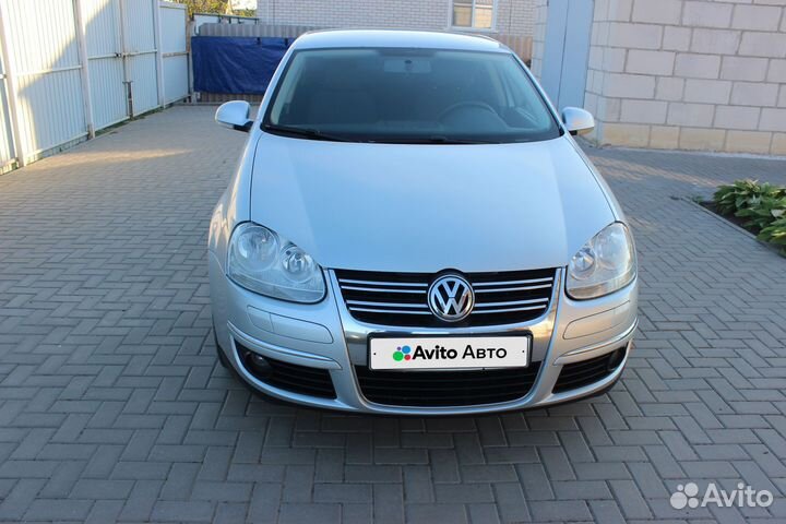 Volkswagen Jetta 1.6 МТ, 2010, 210 000 км