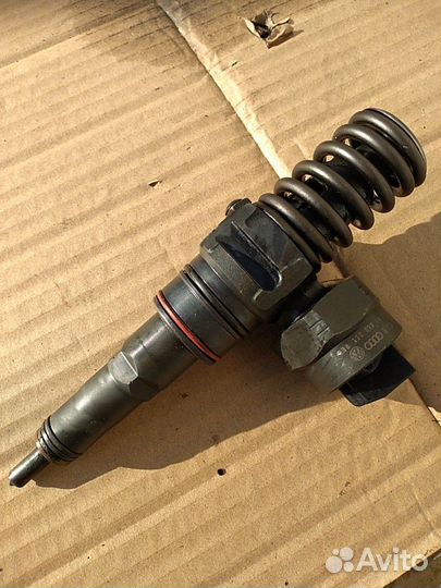 Audi/Skoda/VW 1,9TDI насос-форсунка 038130073AA