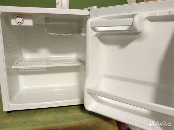 Холодильник маленький