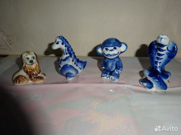Фарфоровые статуэтки