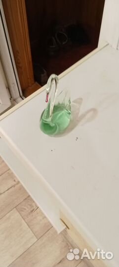 Статуэтка лебедь