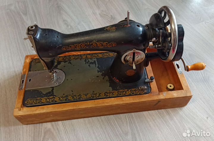 Швейная машина