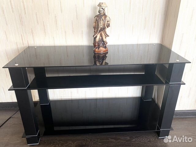 Стол под тв