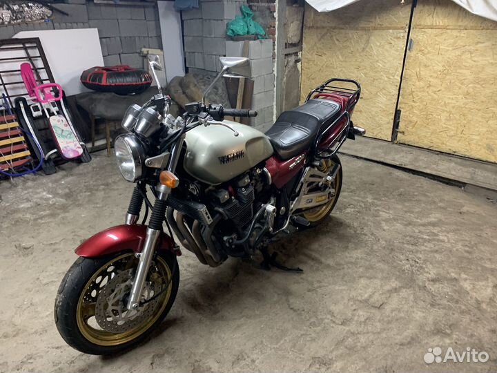 Yamaha xjr 1200
