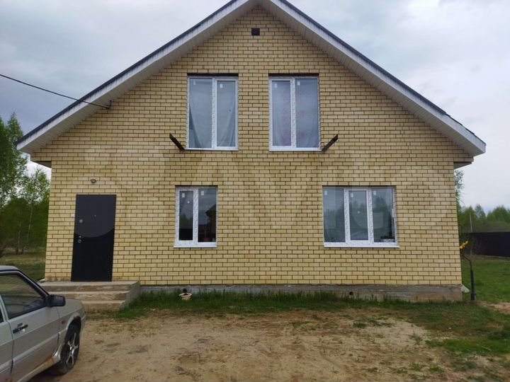 Коттедж 139 м² на участке 12 сот.