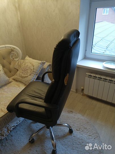 Компьютерное кресло