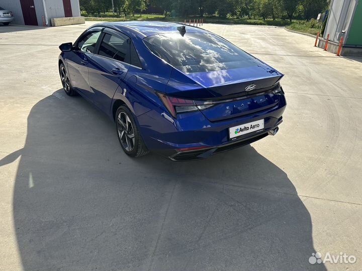 Hyundai Elantra 2.0 AT, 2021, 30 000 км