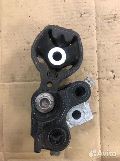 Подушка двигателя задняя Mazda Cx-9 TC 2.5