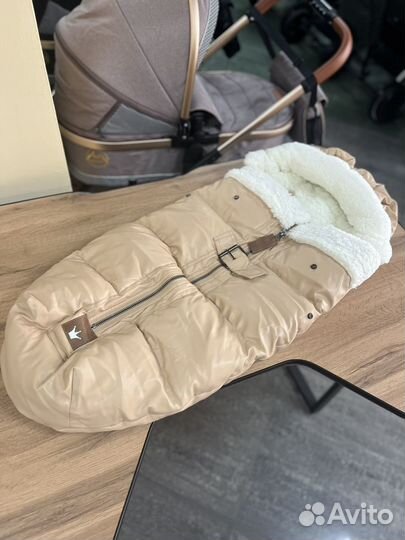 Конверт зимний в коляску бежевая экокожа