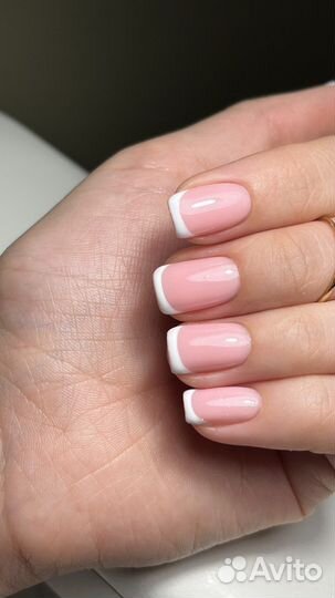 Маникюр в студии