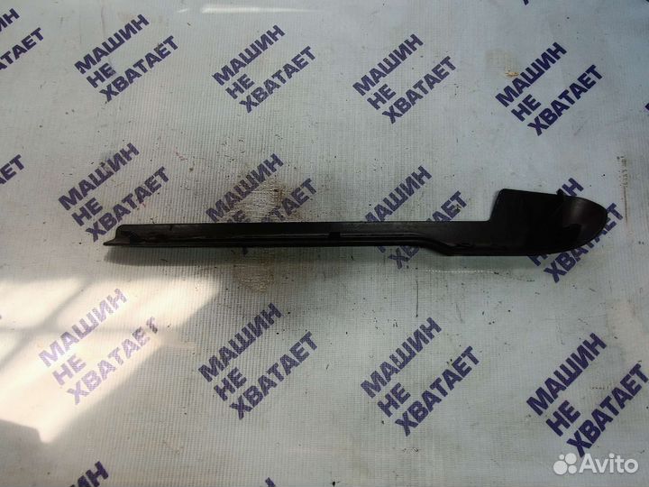 Накладка внутренная левая Шкода Октавия тур А4