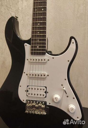 Yamaha Pacifica 112J