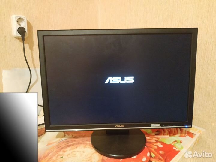 Монитор asus 22