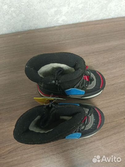 Зима мальчик обувь
