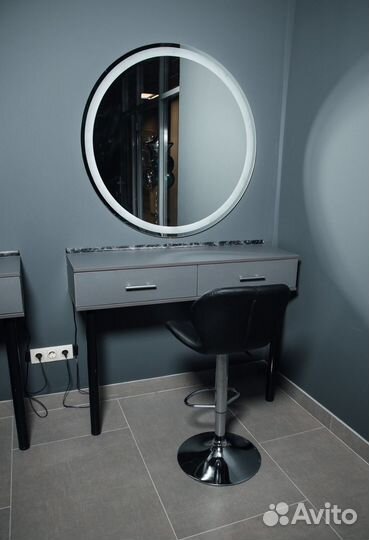 Круглое зеркало с подсветкой