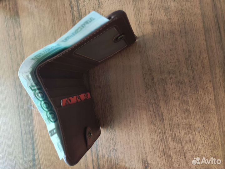 Кожаный мужской кошелек