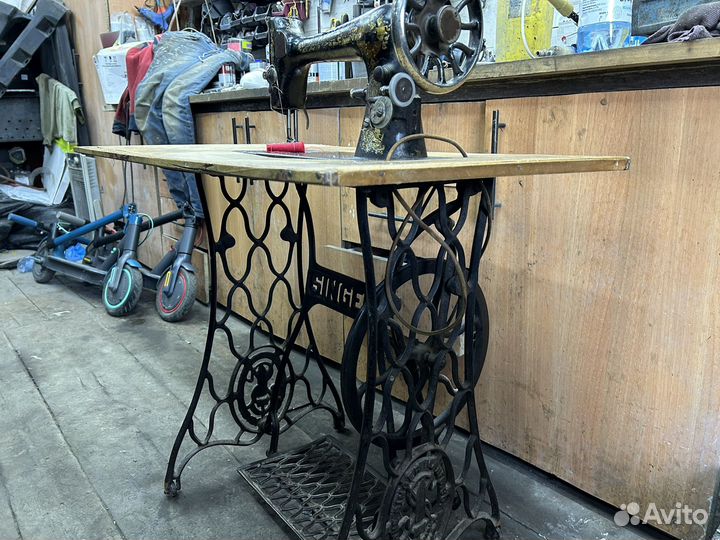 Швейная машинка singer