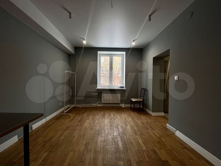 4-к. квартира, 155 м², 2/4 эт.