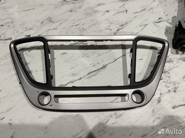 Штатная магнитола Solaris 2 шгу магнитола