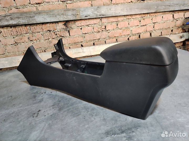 Консоль центральная Mazda 3 BK 2005