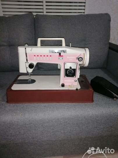 Швейная машинка