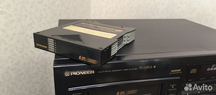 CD проигрыватель на 6 дисков