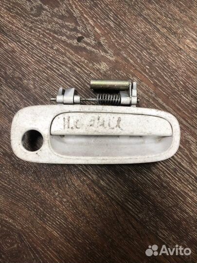 Ручка двери внешняя передняя правая Toyota Nadia