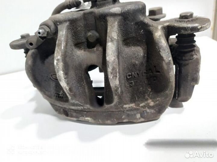 Суппорт тормозной передний левый Land Rover 4