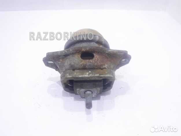 Подушка двигателя