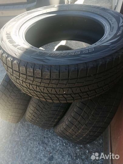 Bridgestone 613V 245/65 R17
