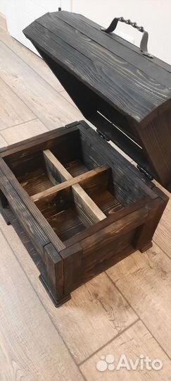 Сундук деревянный