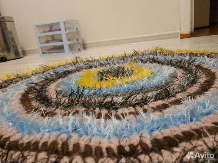 Коврик ручной работы