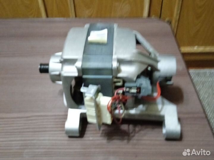 Двигататель стиральной машины