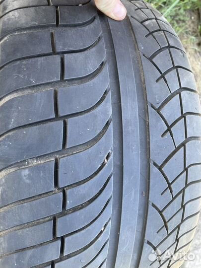 Michelin Latitude Diamaris 255/50 R19 и 285/45 R19