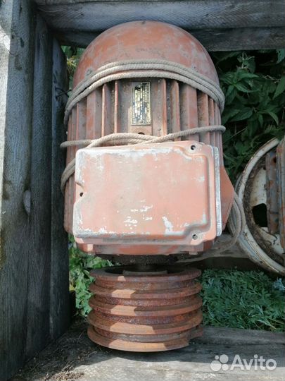 Электродвигатель 380 11 квт с шкивом