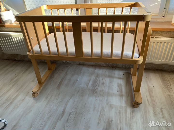 Приставная кроватка