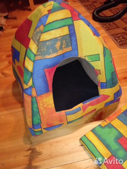 Лежанка (домик) для животных