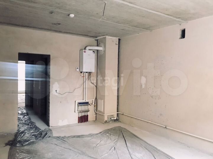 2-к. квартира, 71,3 м², 1/9 эт.